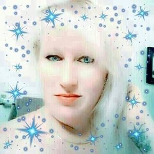 Meet your Posher, Candace